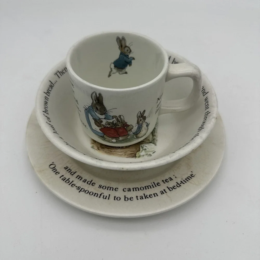 Wedgwood Peter Rabbit By Beatrix Potter 3 Piece Nursery Set England EUC
